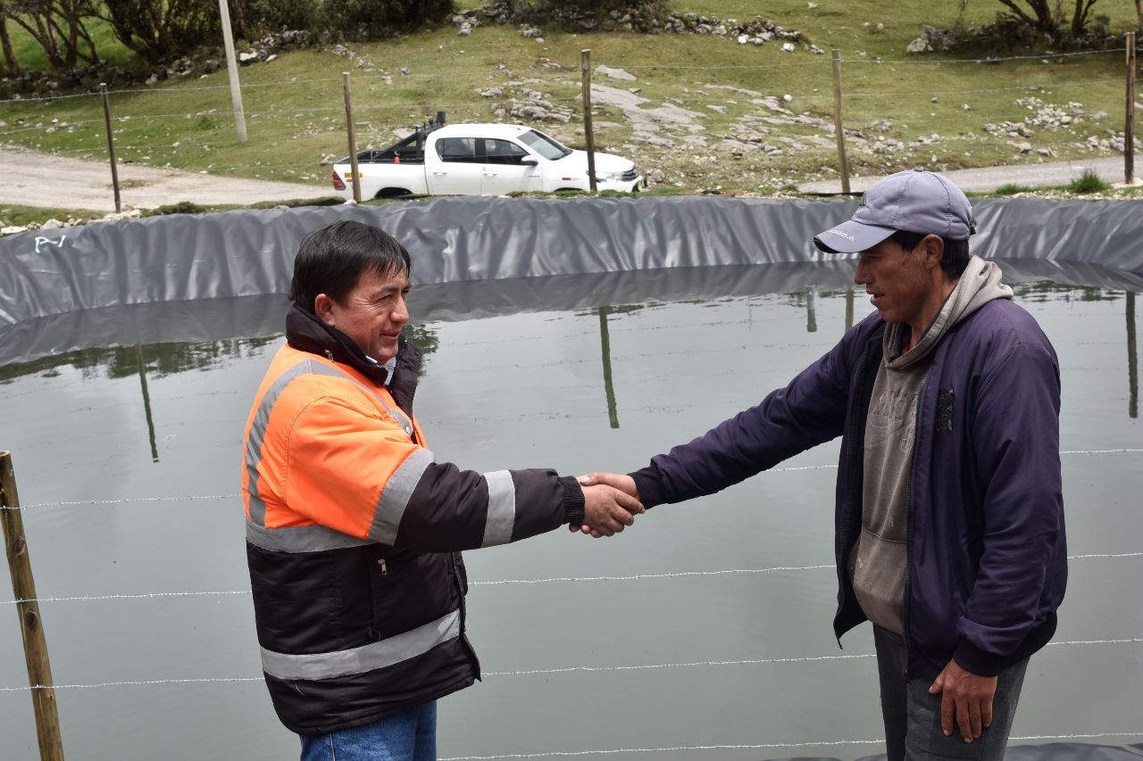 Más de 141 millones de litros de agua almacenados  con el proyecto de cosecha de agua en el distrito de Hualgayoc.