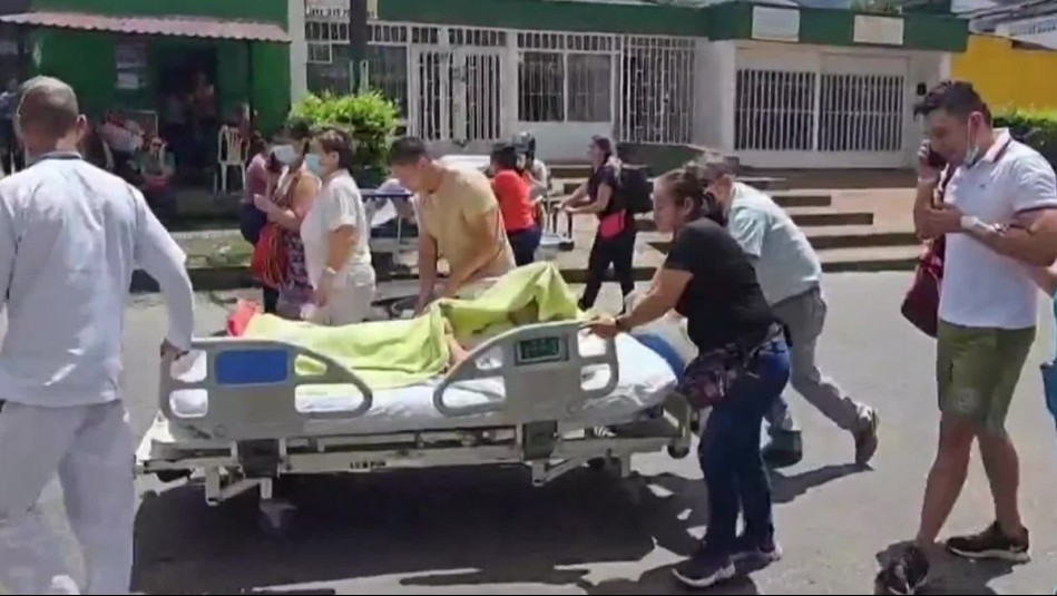 [VIDEO] Fuerte temblor en Colombia: Así fue la evacuación de un hospital en Bogotá por el sismo