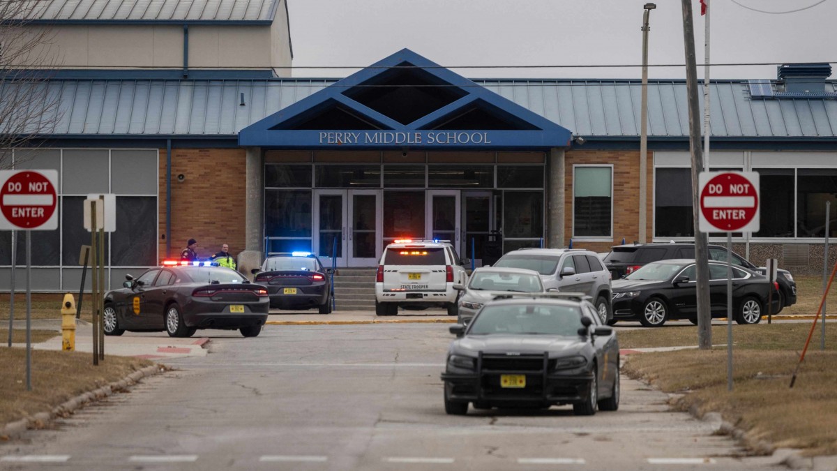 «Varias víctimas» deja tiroteo en escuela secundaria de Estados Unidos