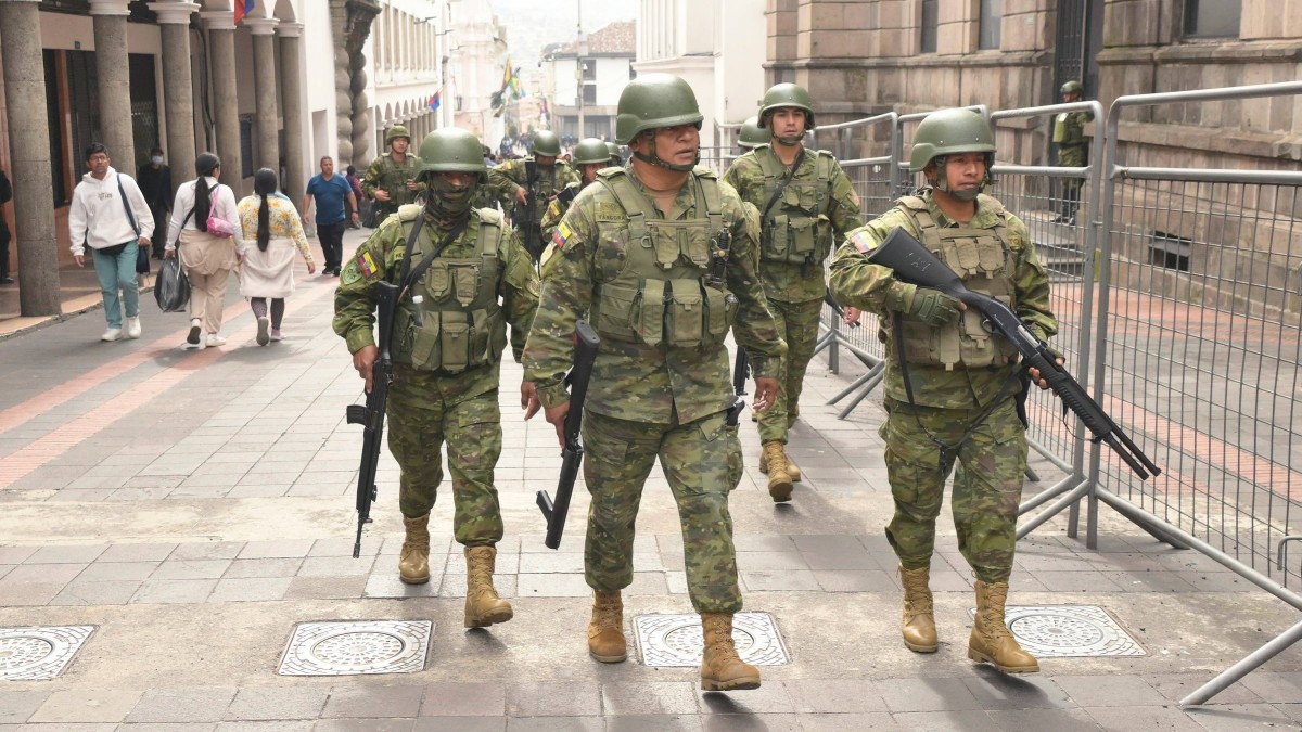 Presidente de Ecuador declara «Conflicto Armado Interno» y ordena a las Fuerzas Armadas neutralizar ola de violencia