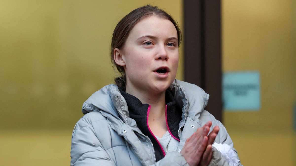 Greta Thunberg se une a protesta contra la construcción de una autopista en Francia