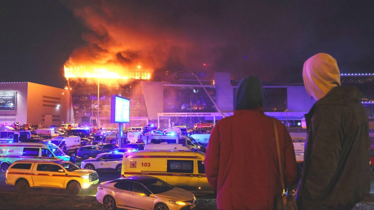 El grupo Estado Islámico reivindica tiroteo y posterior incendio que dejó al menos 40 muertos en Moscú