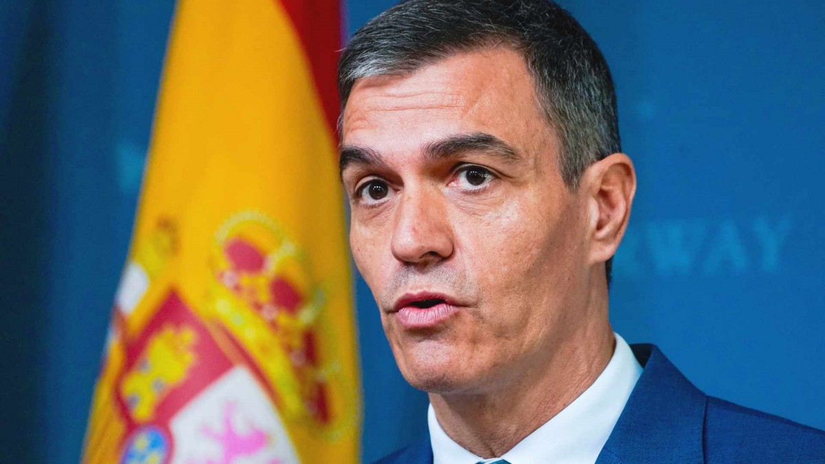 Presidente de España confirma que no renunciará al cargo: «He decidido seguir con más fuerza»