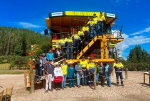 CAMIÓN GIGANTE DONADO POR NEWMONT YANACOCHA FORMARÁ PARTE DE ATRACTIVO TURÍSTICO DE GRANJA PORCÓN