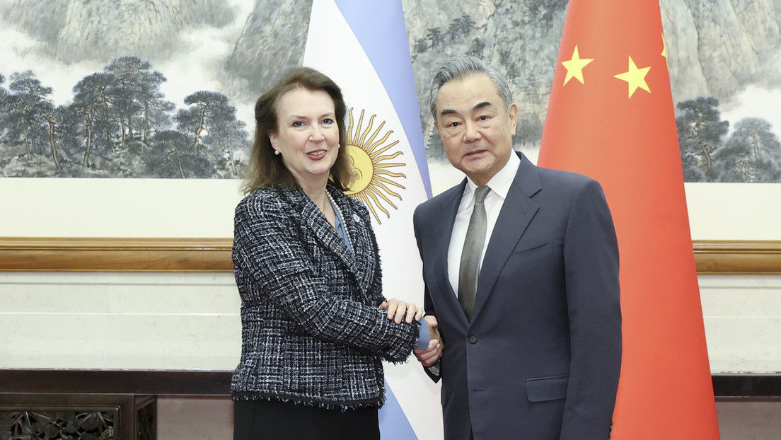 Canciller argentina: «Son chinos, son todos iguales»