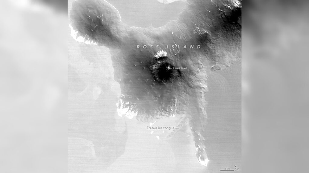 Volcán en la Antártica expulsa oro todos los días: ¿A qué se debe este fenómeno?