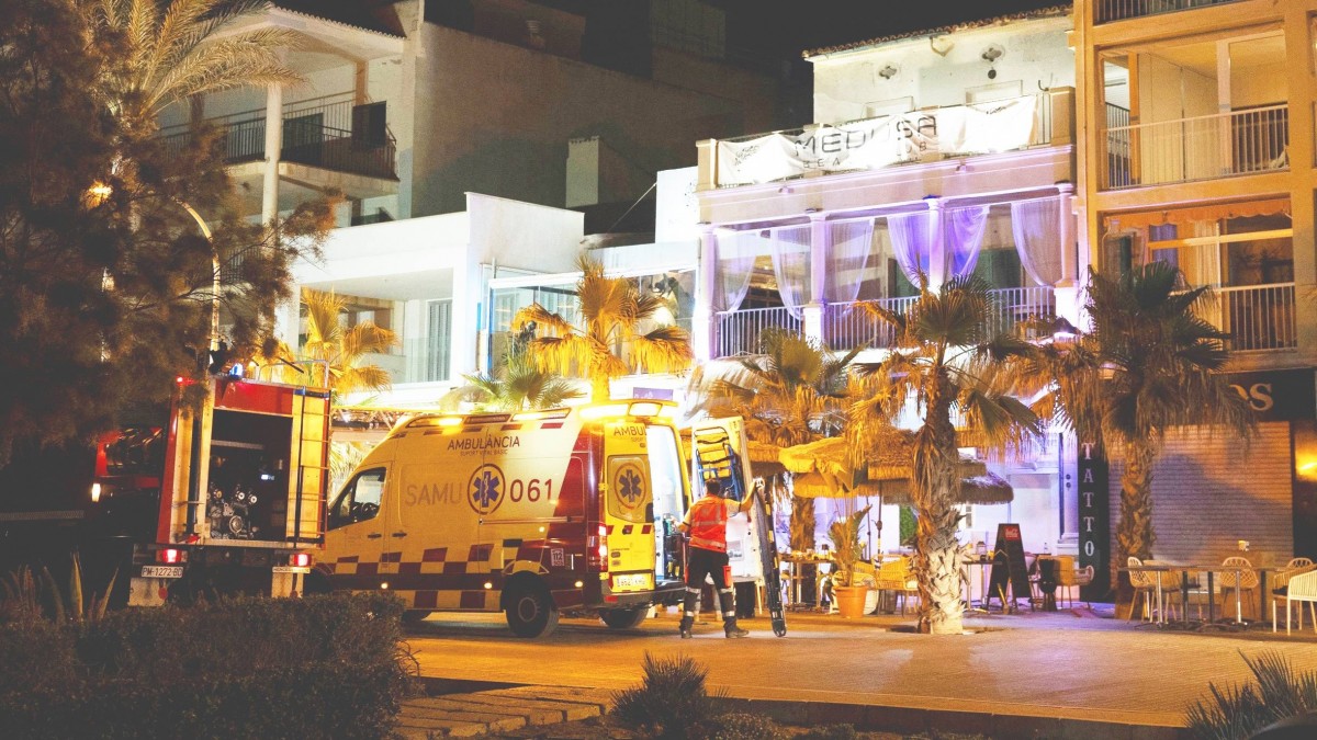 Cuatro personas mueren y más de 20 resultan heridas por derrumbe de restaurante en Mallorca