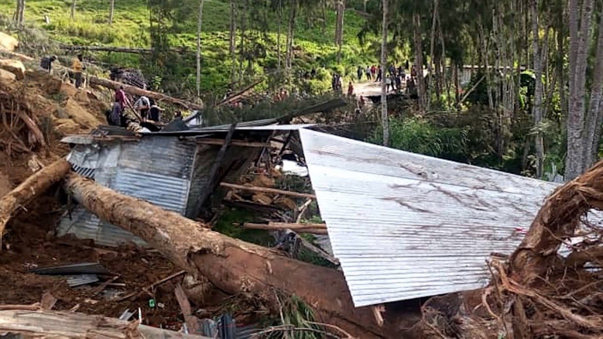 Rescatistas en Papúa Nueva Guinea «corren contra el tiempo»: Deslizamiento de tierra dejó cerca de 670 muertos