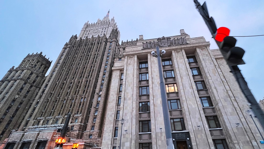 Zajárova: Rusia responderá a Polonia de tal manera que «los rusófobos altos mandos polacos lo lamentarán»