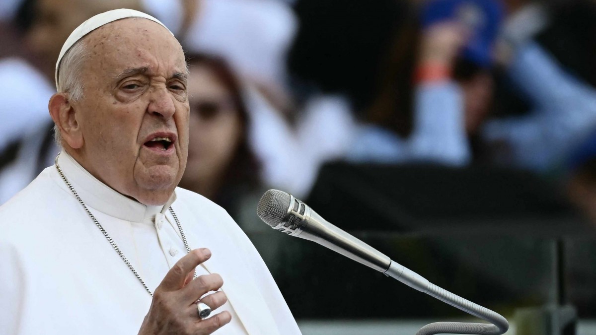 La polémica frase homofóbica del papa Francisco por la que tuvo que ofrecer disculpas