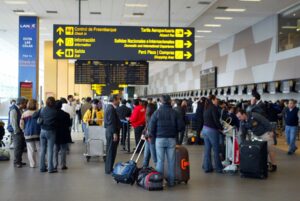 «Peruanos Podrán Transferir Boletos de Avión Sin Costo Adicional hasta 24 Horas Antes del Vuelo»