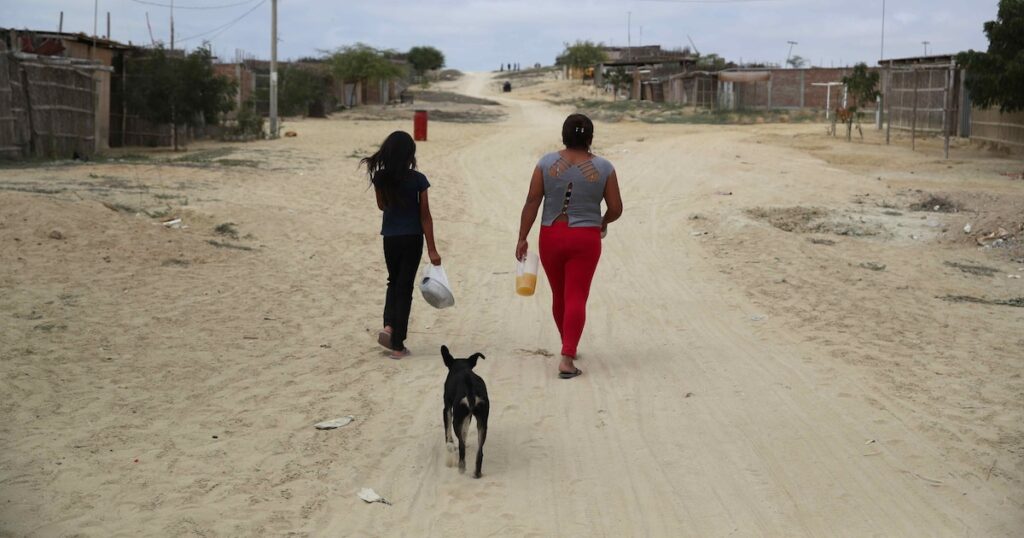 “Estamos abandonados prácticamente por el Gobierno”: la lamentable realidad de las ollas comunes frente a la anemia infantil en Perú