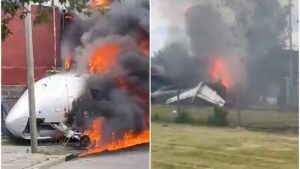 Se estaba bañando y tuvo que escapar con su bebé: El dramático relato de mujer a la que un avión le chocó la casa en Argentina