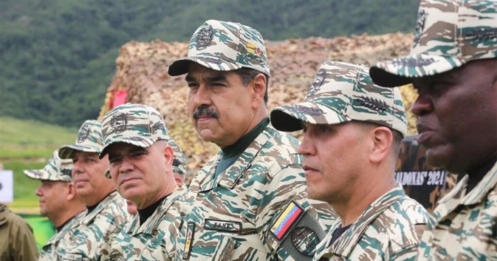 Frente a la creciente desconfianza en la Fuerza Armada de Venezuela, Nicolás Maduro anunció la activación de los Cuerpos de Combatientes de la Clase Obrera