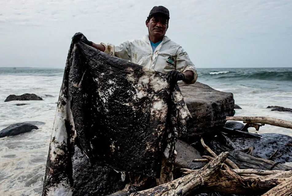 PIURA – TALARA: DESASTRE AMBIENTAL POR DERRAME DE HIDROCARBUROS DE PETROPERÚ AFECTA A MÁS DE 40 KILÓMETROS DE MAR Y PLAYAS