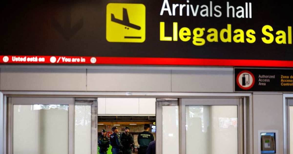 Va a buscar a su abuela al aeropuerto de Barajas y termina detenido por la Guardia Civil: “Si no lo paran igual llega hasta las pistas”