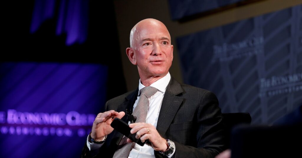 La apuesta millonaria de Jeff Bezos para frenar el envejecimiento y la posibilidad de vivir hasta “300 o 500 años”