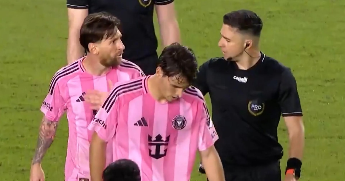 La furiosa reacción de Messi contra el árbitro tras el empate del Inter Miami en el debut de la MLS