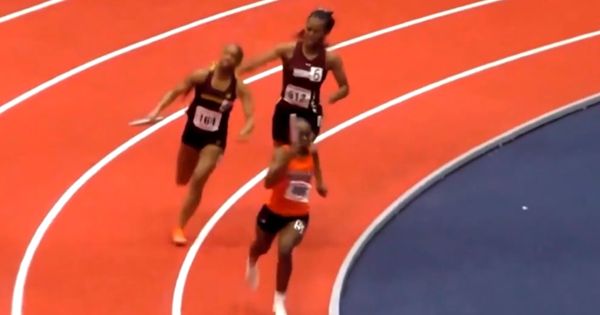 Escándalo en plena competencia de atletismo: una corredora golpeó a otra con una barra de metal porque la superó