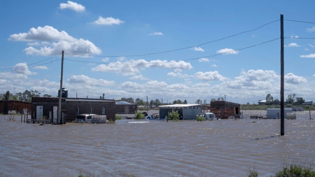 «Fue una situación muy difícil»: Enfermeras salvaron a bebés recién nacidos de feroz temporal en Bahía Blanca