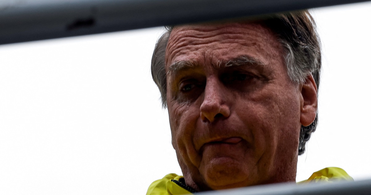 Jair Bolsonaro fue hospitalizado de urgencia en el norte de Brasil por fuertes dolores en el abdomen