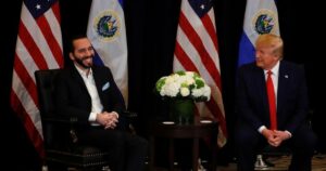 Donald Trump anunció que recibirá el lunes a Nayib Bukele y le agradeció por recibir a cientos de “enemigos extranjeros” de EEUU