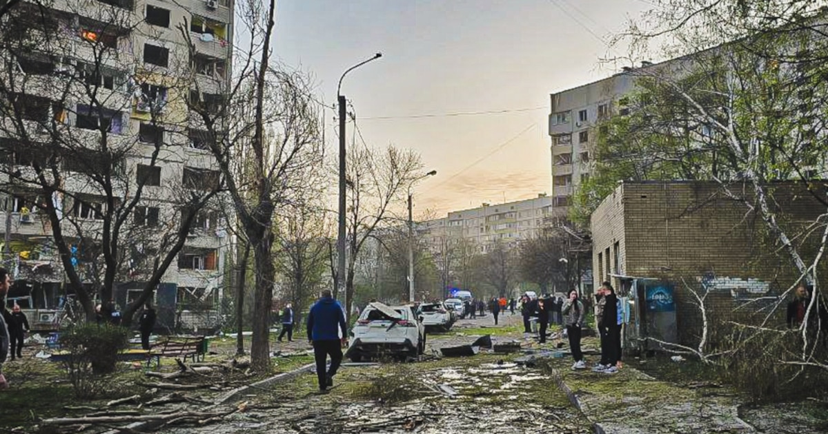 Rusia atacó zonas civiles de Ucrania con bombas de racimo y drones iraníes: al menos dos muertos y 27 heridos