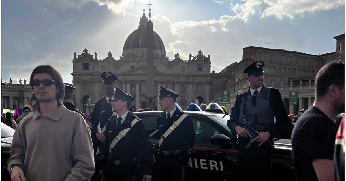 Último día para despedirse del papa Francisco: Roma se blinda para su funeral mientras los fieles abarrotan la plaza de San Pedro