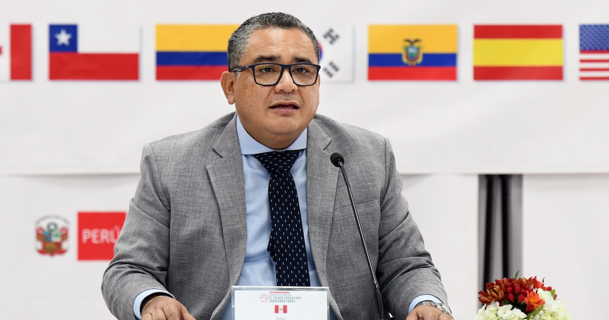 Juan José Santiváñez no podrá salir del Perú por 18 meses: PJ dicta impedimento de salida del país contra exministro