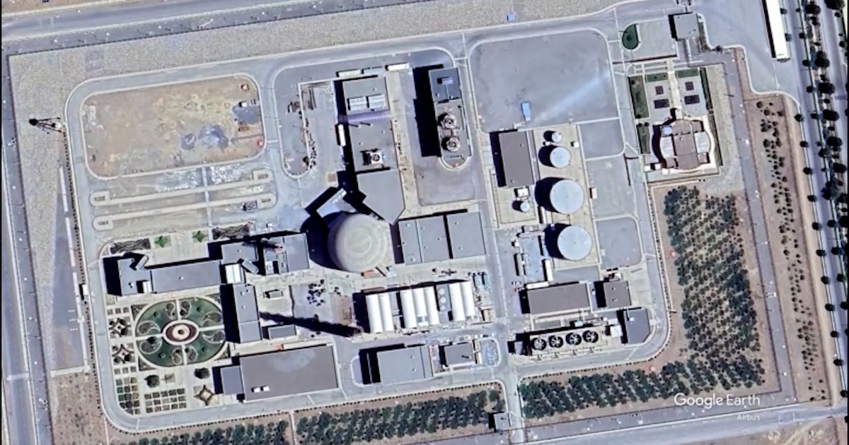 Cómo es el reactor de Arak, la estructura sellada que Israel bombardeó para impedir su reactivación