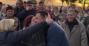 El periplo de los intendentes uruguayos para regresar de Israel: llegaron caminando desde Argentina