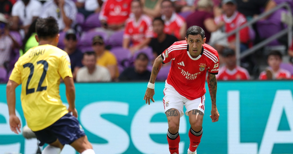 Con gol de Di María, Benfica le gana al Auckland City en el Mundial de Clubes: el encuentro está parado por cuestiones climáticas