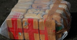 Cómo opera la mafia albanesa para traficar cocaína desde Ecuador hacia Europa