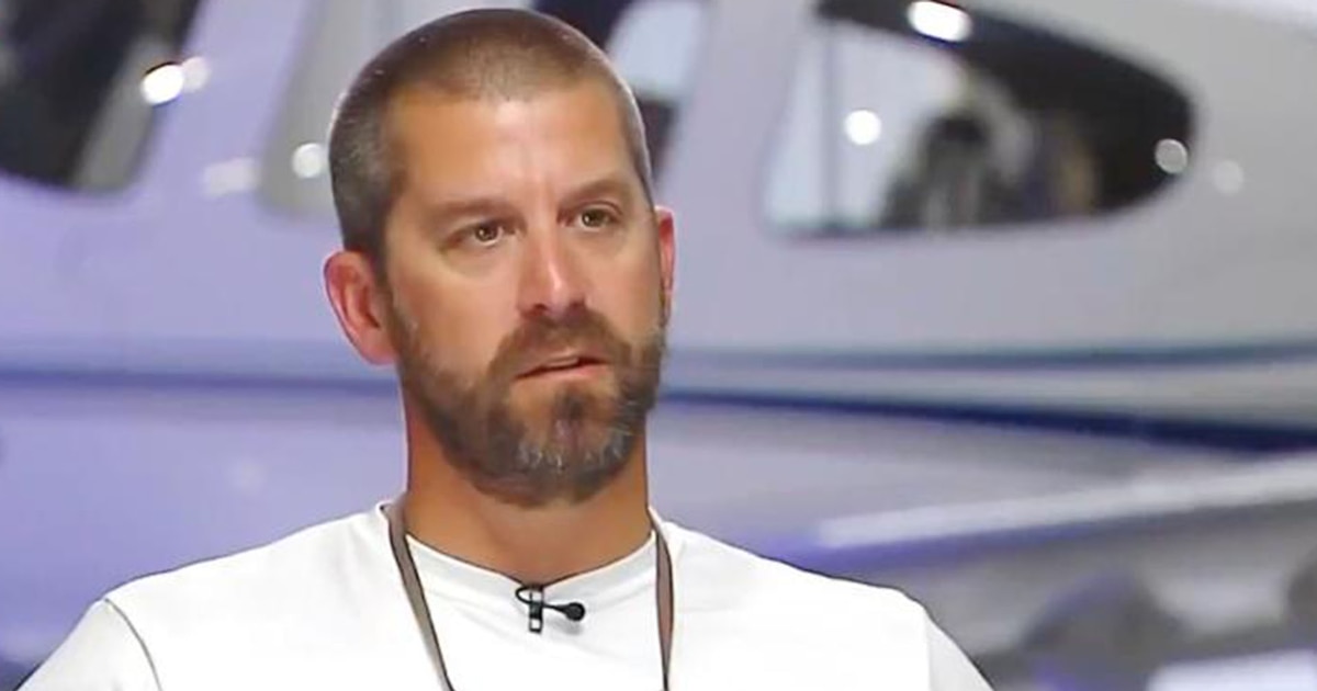 La historia del hombre que logró aterrizar un avión cuando el piloto se desmayó en pleno vuelo