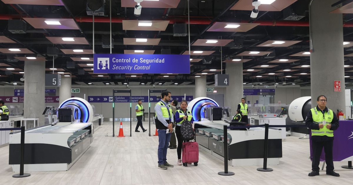 ⁠Ositrán sostiene que pasajeros esperan hasta seis veces más en Migraciones el nuevo aeropuerto Jorge Chávez
