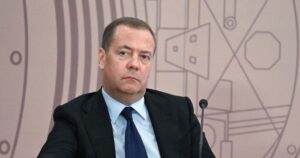 Rusia advirtió que hay países que “están listos” para entregarle sus propias armas nucleares a Irán tras el ataque de EEUU