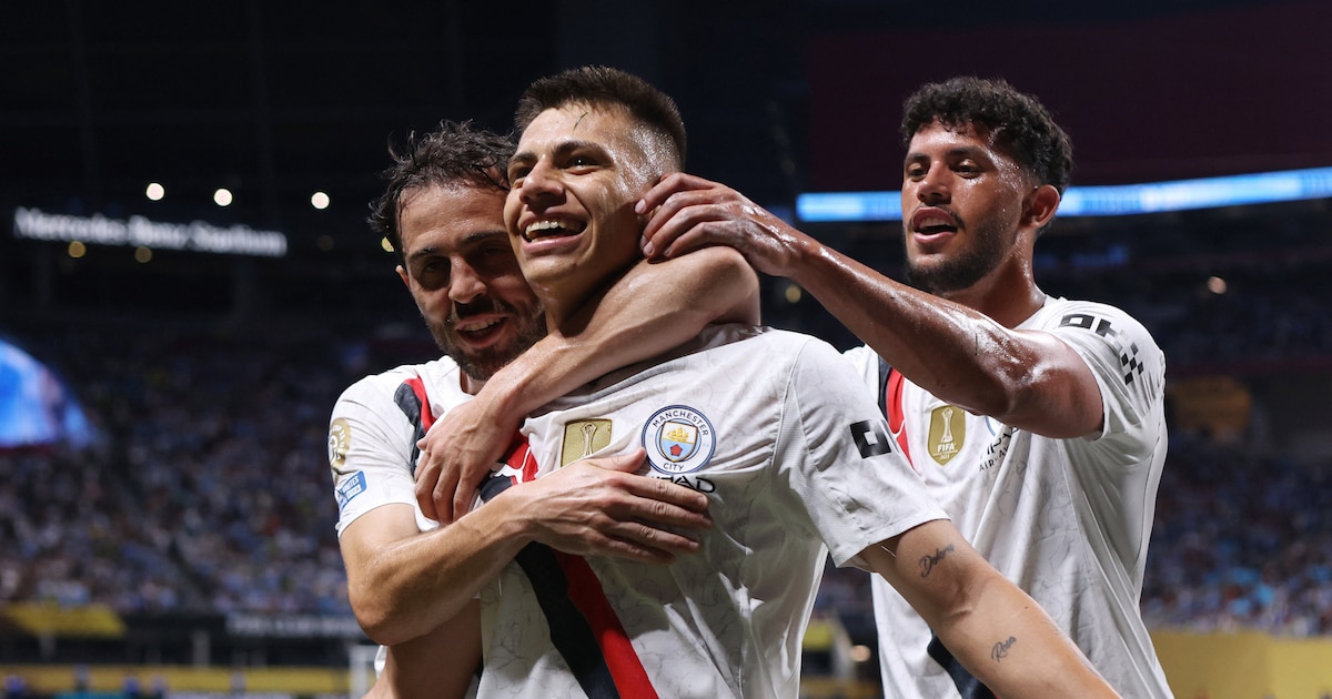Con un golazo de tiro libre del Diablito Echeverri, Manchester City se impone a Al Ain en el Mundial de Clubes