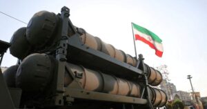 Cuáles son las capacidades y debilidades militares del régimen iraní para responder a los ataques de Estados Unidos