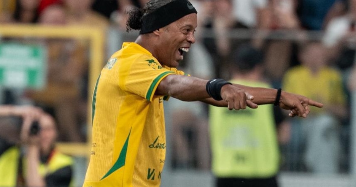 Escándalo con Ronaldinho en un amistoso en Polonia: las actitudes que desataron la polémica