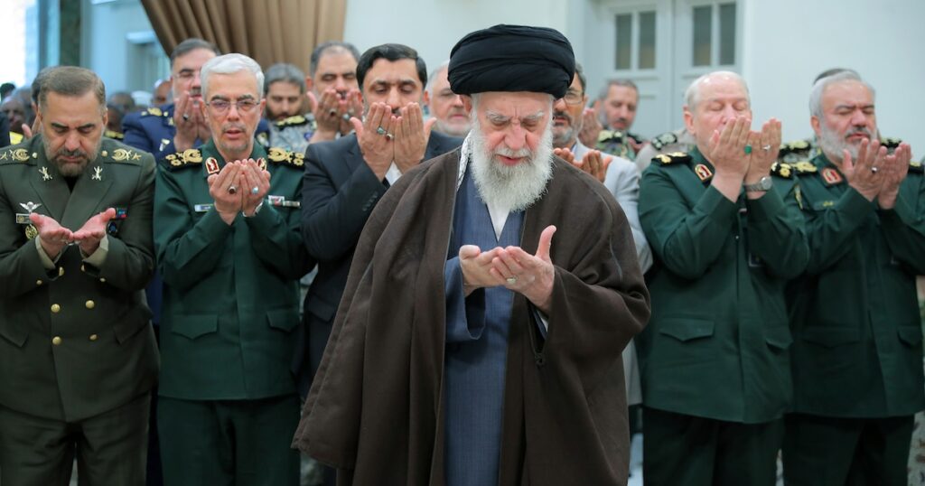 Dirigentes de línea dura intransigente están ganando poder en Irán