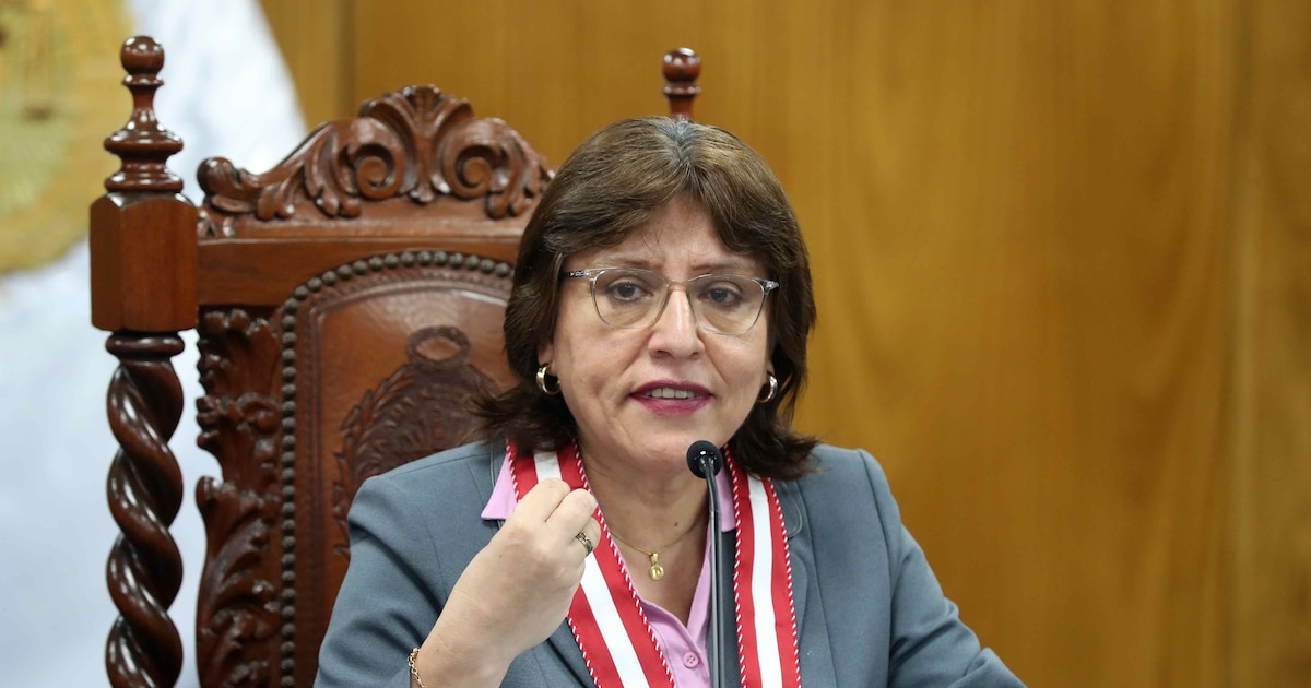Delia Espinoza niega desacato, defiende su permanencia y pide a “instituciones y autoridades no intervenir ni desinformar”
