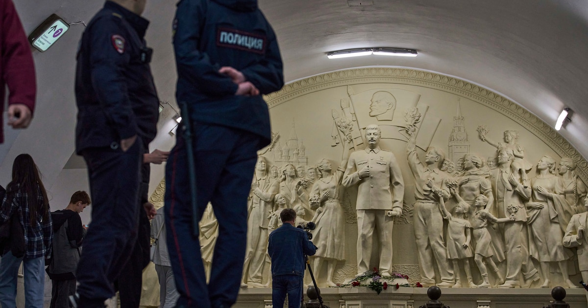 Rusia prohibió una protesta en contra de un monumento a Joseph Stalin en el metro de Moscú