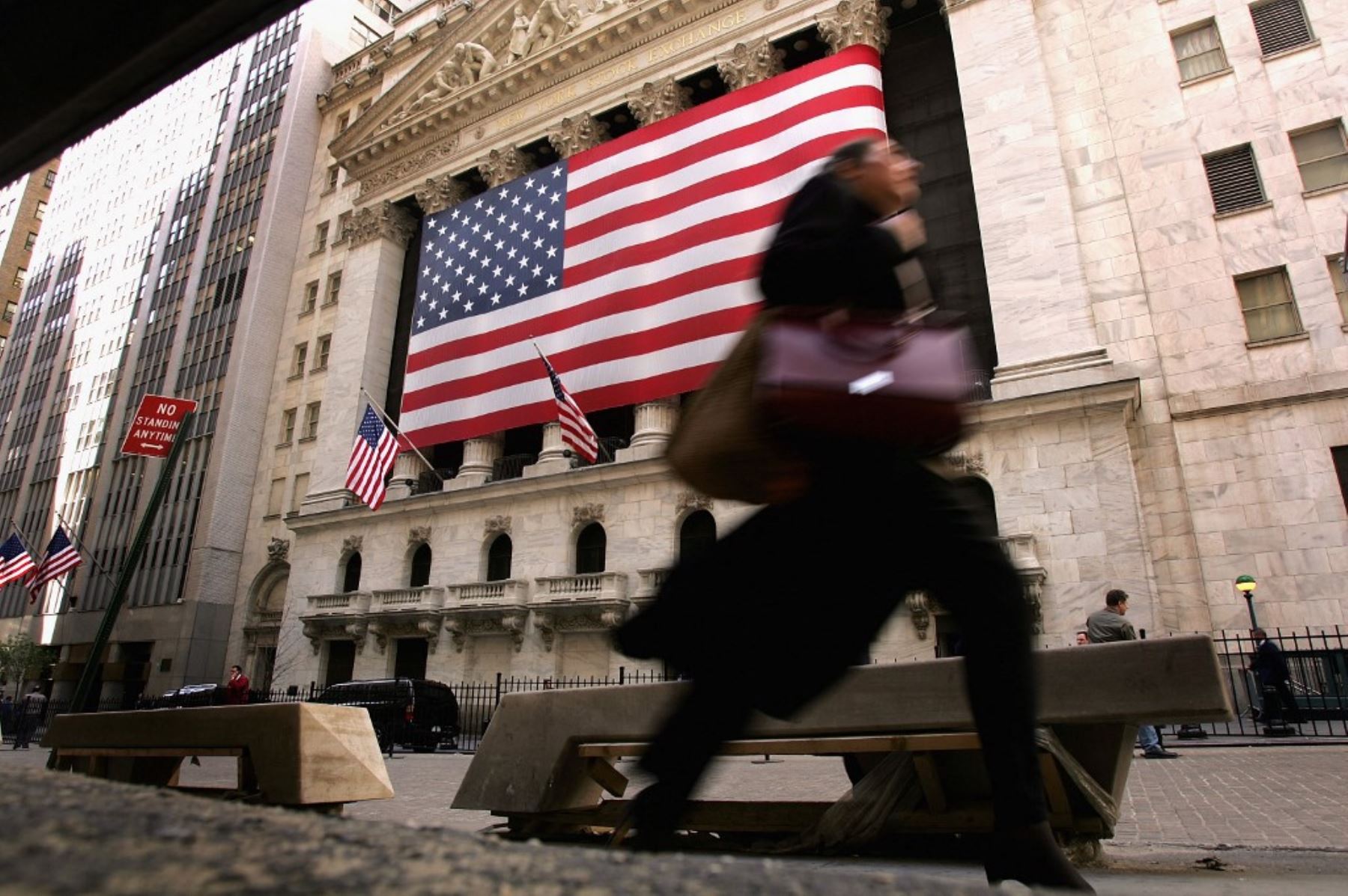 Wall Street cierra con subidas del 1 %, animado por la tregua entre Israel e Irán