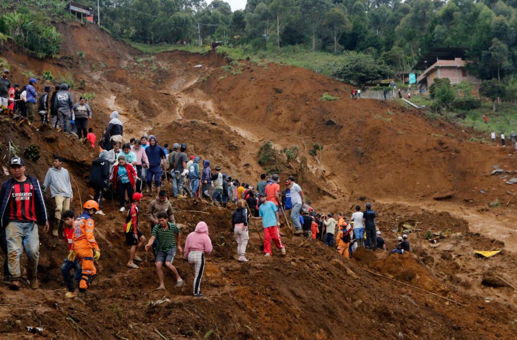 Emergencia en Colombia: ascienden a 10 los fallecidos por riada en la ciudad de Bello