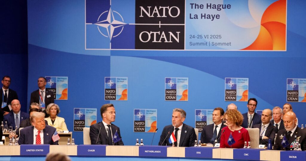 Los países de la OTAN aprobaron elevar los gastos militares al 5% de su PIB para 2035