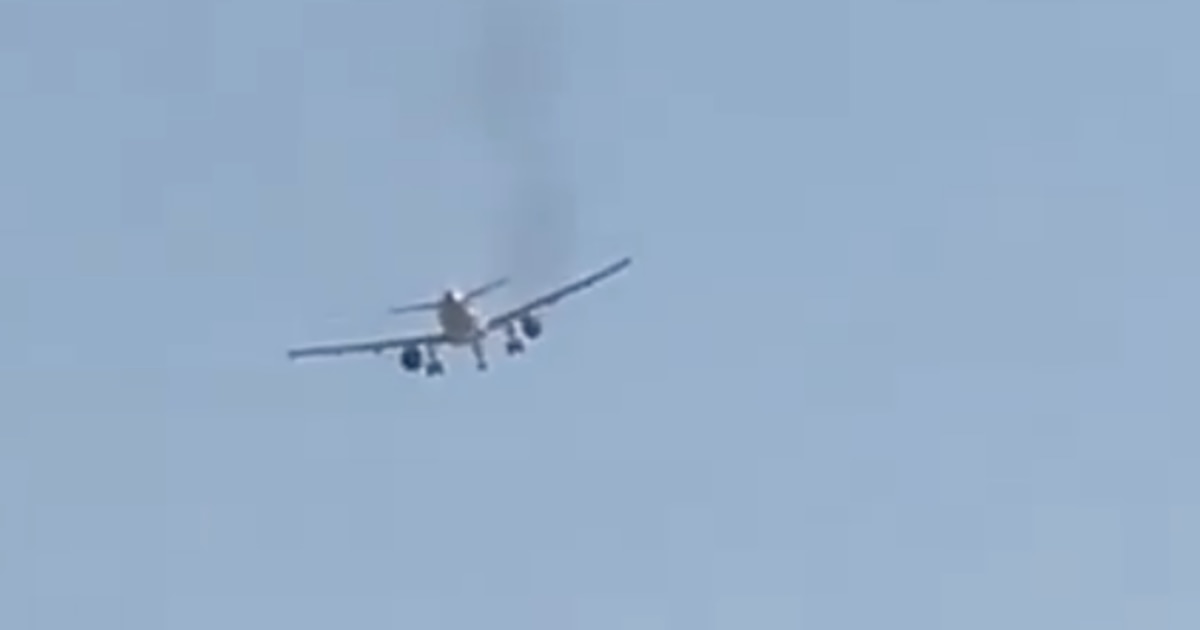 Pánico en el cielo: un avión regresó de emergencia a Las Vegas tras fallas y estallidos en el motor