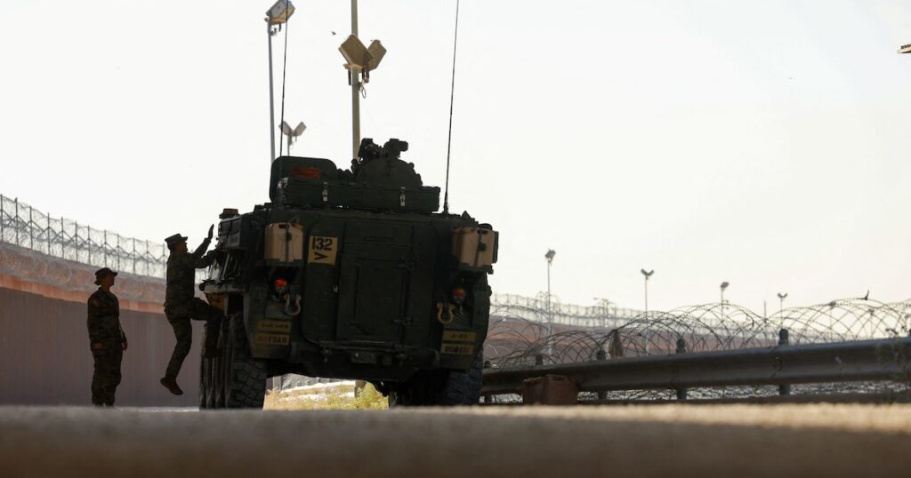 EEUU anuncia la creación de nueva zona militar de 402 km en Texas para reforzar la frontera con México