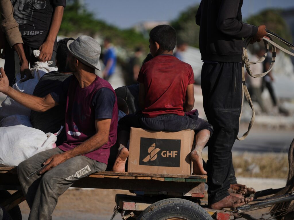 Soldados israelí ‘ordenados’ que disparen a los solicitantes de ayuda de Gaza desarmados: informe