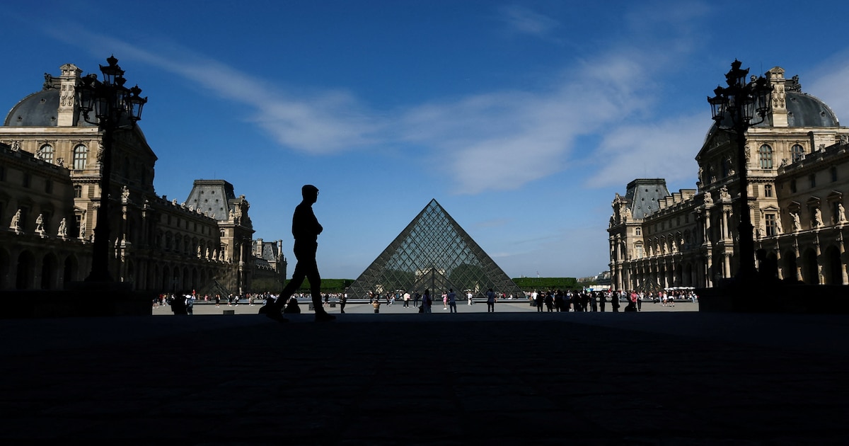 Francia impulsa un concurso internacional para renovar el Louvre, en la mayor obra desde la pirámide de vidrio
