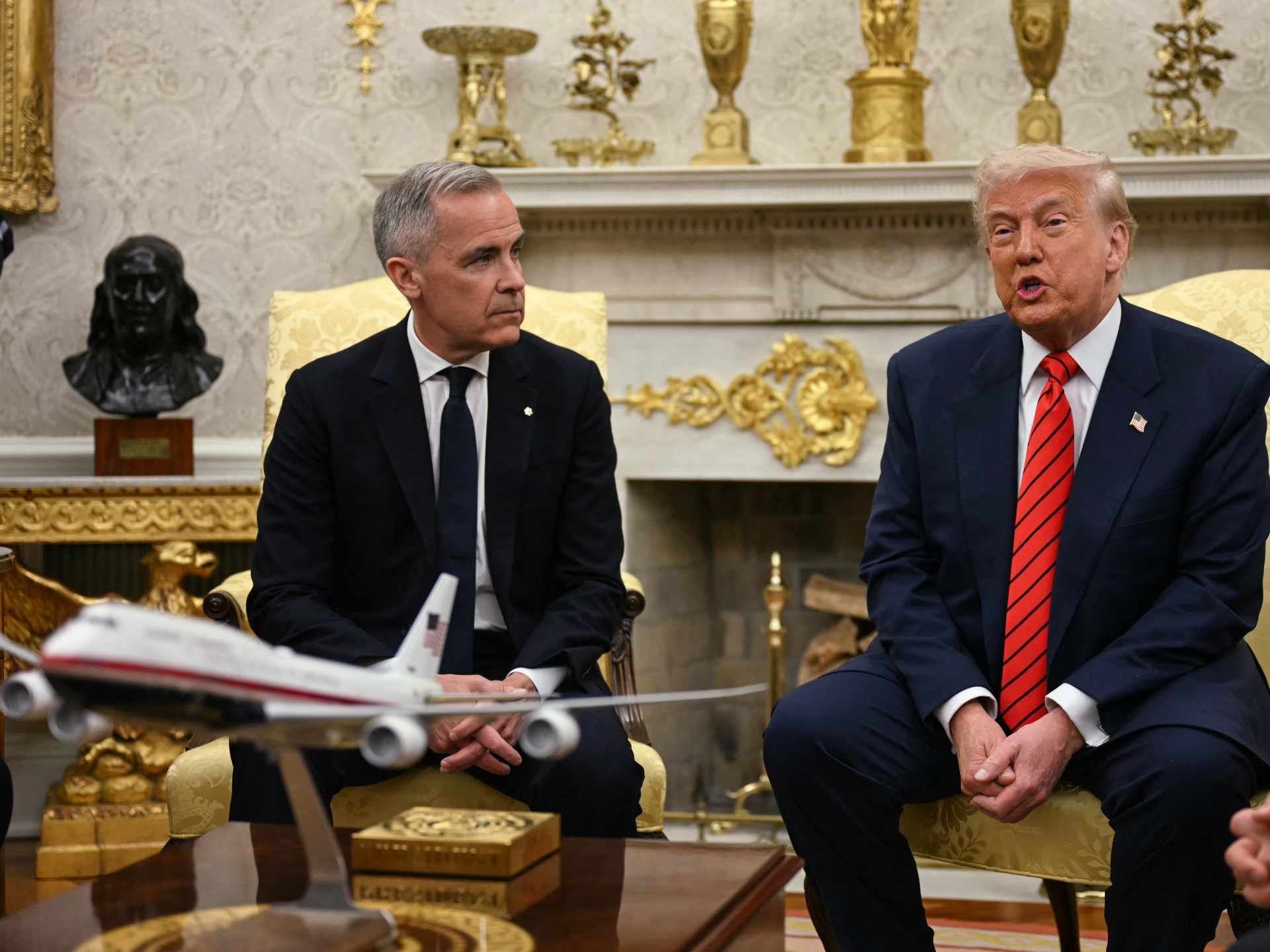 Trump dice que Estados Unidos finaliza todas las negociaciones con Canadá sobre el impuesto digital